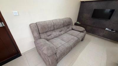 Hall Image of 1035 Sq.ft 2 BHK Apartment / Flat for sale in Perumbakkam Chennai for Rs. 8000000