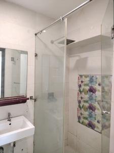Common Bathroom Image of 2200 Sq.ft 4 BHK Apartment / Flat for sale in Beverly Park Apartments, Sector 22 Dwarka New Delhi for Rs. 59000000