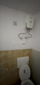 Bathroom Image of 600 Sq.ft 2 BHK Apartment / Flat for rent in Jawahar Nagar Jaipur for Rs. 20000