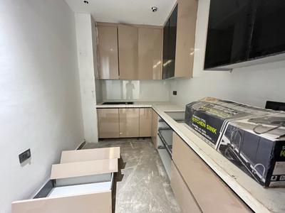Kitchen Image of 1500 Sq.ft 4 BHK Apartment / Flat for sale in Vasant Kunj New Delhi for Rs. 17000000