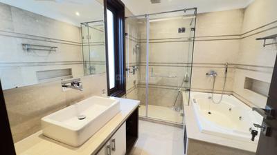 Image of 2925 Sq.ft 4 BHK Builder Floor for rent in Hauz Khas, New Delhi for Rs. 330000