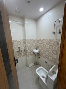 Bathroom Image of 500 Sq.ft 1 BHK Builder Floor for rent in Matiala New Delhi for Rs. 15000