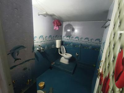 Bathroom Image of 900 Sq.ft 1 BHK Duplex for rent in Bhadeja Gaya for Rs. 5000