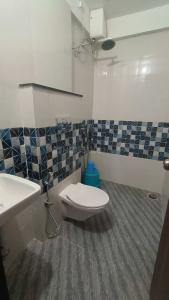 Bathroom Image of 800 Sq.ft 2 BHK Apartment / Flat for rent in Vardhaman Moonstone, Tathawade Pune for Rs. 27000