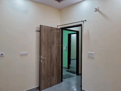 Bedroom Image of 700 Sq.ft 2 BHK Apartment / Flat for rent in Mahavir Enclave New Delhi for Rs. 20000