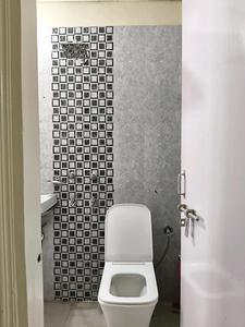 Common Bathroom Image of 2000 Sq.ft 3.5 BHK Apartment / Flat for sale in Sector 55 Gurgaon for Rs. 24500000