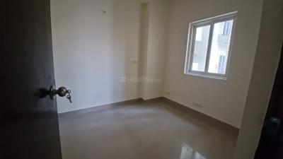 Bedroom Image of 1250 Sq.ft 2 BHK Apartment / Flat for sale in Mahagun Moderne, Sector 78 Noida for Rs. 17000000