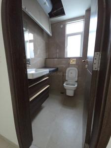 Bathroom Image of 1712 Sq.ft 3 BHK Independent House for rent in Smartworld Orchard, Sector 61 Gurgaon for Rs. 54999