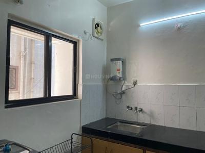 Kitchen Image of 1600 Sq.ft 3 BHK Apartment / Flat for rent in Goel Ganga Hamlet, Viman Nagar Pune for Rs. 75000