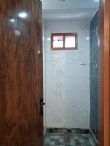 Common Bathroom Image of 540 Sq.ft 2 BHK Builder Floor for sale in Dwarka Mor New Delhi for Rs. 3950000