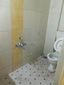 Bathroom Image of 1000 Sq.ft 2 BHK Builder Floor for rent in Koramangala Bengaluru for Rs. 35000