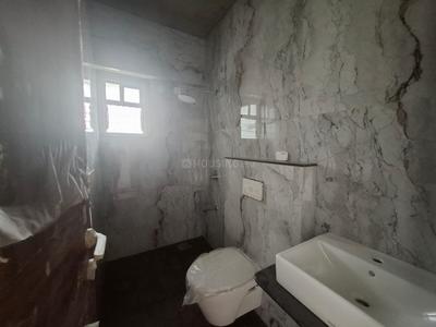 Bathroom Image of 1250 Sq.ft 2 BHK Apartment / Flat for rent in Kalyani Nagar Pune for Rs. 48000