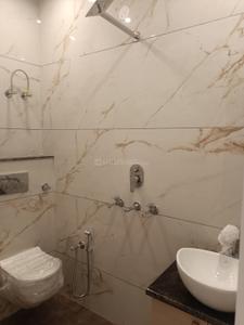 Bathroom Image of 900 Sq.ft 2 BHK Builder Floor for rent in Janakpuri New Delhi for Rs. 30000