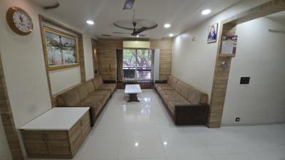 Living Room Image of 2115 Sq.ft 3 BHK Apartment / Flat for sale in Paldi Ahmedabad for Rs. 16000000