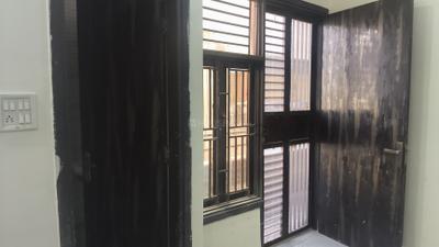 Bedroom Image of 900 Sq.ft 3 BHK Independent House for rent in Dwarka Mor New Delhi for Rs. 22000
