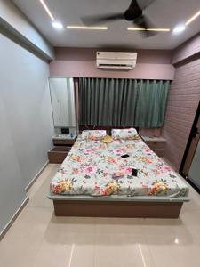 Bedroom Image of 1200 Sq.ft 2 BHK Apartment / Flat for sale in Paldi Ahmedabad for Rs. 7500000