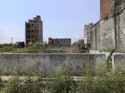 Image of 60 Sq.ft Residential Plot / Land for sale in Rohini Sector 28, New Delhi for Rs. 13000000