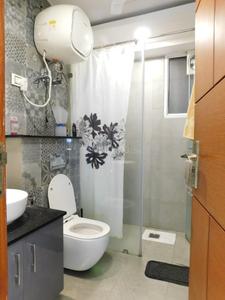 Bathroom Image of 2050 Sq.ft 3 BHK Apartment / Flat for sale in Leela Homes, Vaishali Ghaziabad for Rs. 30000000