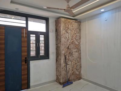 Bedroom Image of 900 Sq.ft 3 BHK Builder Floor for sale in Sector 15 Dwarka New Delhi for Rs. 7800000