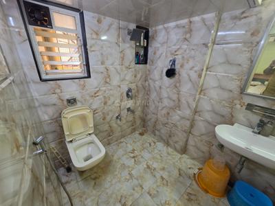 Image of 1500 Sq.ft 3 BHK Apartment / Flat for rent in Thakur Silver Tower, Kandivali East, Mumbai for Rs. 82000