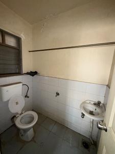 Bathroom Image of 1750 Sq.ft 3.5 BHK Apartment / Flat for sale in Raviraj Fortaleza Apartment, Kalyani Nagar Pune for Rs. 33000000