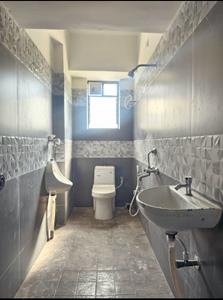 Bathroom Image of 890 Sq.ft 2 BHK Apartment / Flat for sale in Keshtopur Kolkata for Rs. 4672200