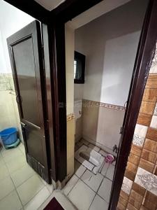 Bathroom Image of 1620 Sq.ft 2.5 BHK Apartment / Flat for sale in Bhondsi Gurgaon for Rs. 11500000