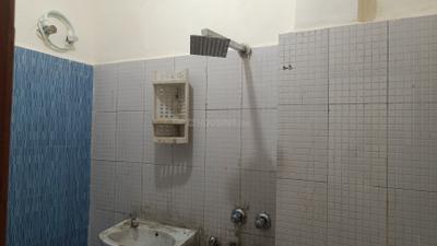 Bathroom Image of 390 Sq.ft 1 BHK Builder Floor for sale in Dwarka Mor New Delhi for Rs. 1600000