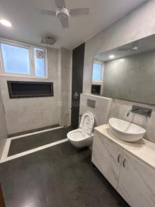 Bathroom Image of 3267 Sq.ft 4 BHK Builder Floor for rent in Palam Vihar Gurgaon for Rs. 65000