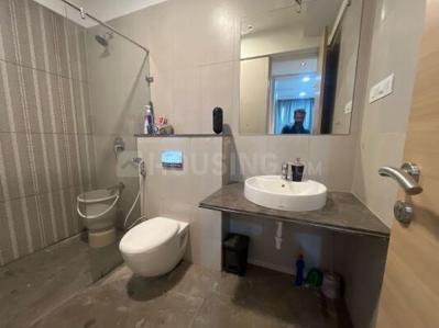 Bathroom Image of 2450 Sq.ft 3.5 BHK Apartment / Flat for sale in Kalpataru Jade Residences G, Baner Pune for Rs. 35000000