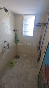Bathroom Image of 555 Sq.ft 1 BHK Apartment / Flat for rent in Kandivali West Mumbai for Rs. 30000