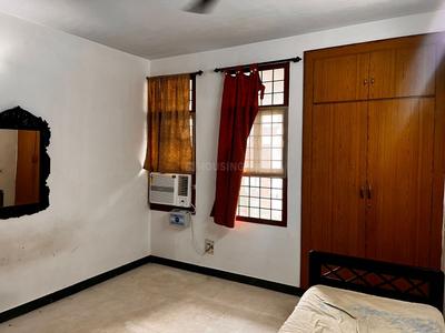 Bedroom Image of 1200 Sq.ft 3 BHK Apartment / Flat for rent in Thoraipakkam Chennai for Rs. 38000