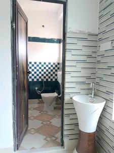 Common Bathroom Image of 760 Sq.ft 2 BHK Apartment / Flat for sale in Kamdahari Kolkata for Rs. 3400000