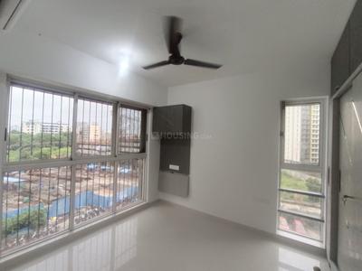 2 BHK Unfurnished Flat
