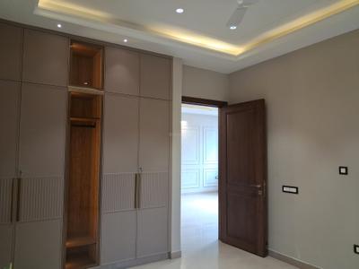 Bedroom Image of 1800 Sq.ft 3 BHK Builder Floor for sale in Kirti Nagar New Delhi for Rs. 42500000