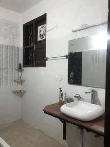 Bathroom Image of 2600 Sq.ft 4 BHK Apartment / Flat for sale in Sector 20 Panchkula for Rs. 27000000