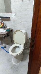 Builder Whit Rose Aprtment Bathroom Two 3