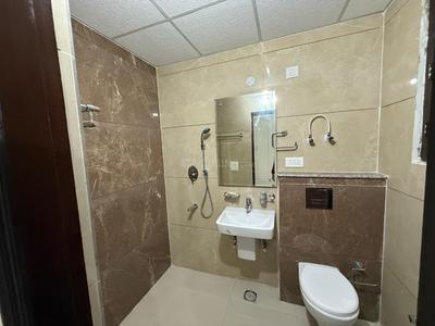 Bathroom Image of 1850 Sq.ft 3 BHK Apartment / Flat for rent in Hearth Ecotech, Kharar Mohali for Rs. 30000