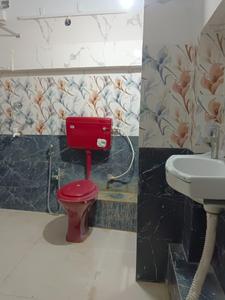Bathroom Image of 800 Sq.ft 2 BHK Builder Floor for rent in Tollygunge Kolkata for Rs. 11800