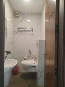 Common Bathroom Image of 1377 Sq.ft 3 BHK Builder Floor for sale in Creative Estate Floors, Sector 49 Faridabad for Rs. 13000000