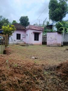 Image of 5663 Sq.ft 3 BHK Independent House for sale in Adoor, Pathanamthitta for Rs. 3700000