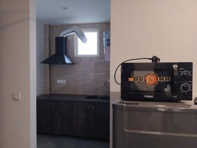 Kitchen Image of 750 Sq.ft 1 BHK Builder Floor for rent in Sushant Lok Phase 1 Gurgaon for Rs. 28000
