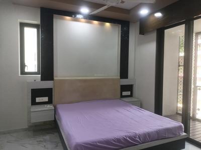 Bedroom Image of 1150 Sq.ft 3 BHK Apartment / Flat for rent in Matunga East Mumbai for Rs. 175000