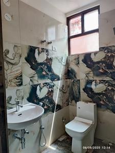 Bathroom Image of 1275 Sq.ft 3 BHK Apartment / Flat for sale in Azad Nagar Kanpur for Rs. 7200000