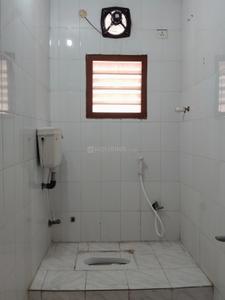 Bathroom Image of 1400 Sq.ft 2 BHK Builder Floor for rent in Kodambakkam Chennai for Rs. 32000