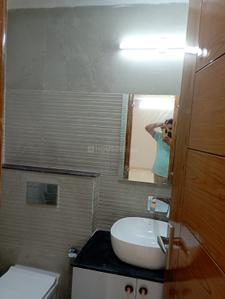 Image of 1300 Sq.ft 2 BHK Builder Floor for rent in Sector 17, Gurgaon for Rs. 42000