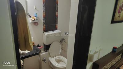 Bathroom Image of 650 Sq.ft 1 BHK Apartment / Flat for rent in Landmark Towers, Dadar East Mumbai for Rs. 75000