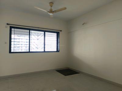Living Room Image of 1000 Sq.ft 2 BHK Apartment / Flat for rent in Magarpatta Roystonea, Magarpatta City Pune for Rs. 38000