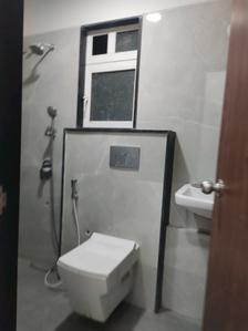 Common Bathroom Image of 950 Sq.ft 2 BHK Apartment / Flat for sale in Nicco Residency, Andheri East Mumbai for Rs. 24500000
