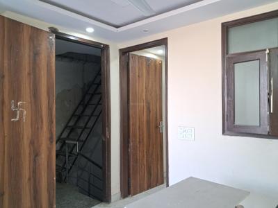 Living Room Image of 400 Sq.ft 1 BHK Builder Floor for rent in Ranjeet Nagar New Delhi for Rs. 20000